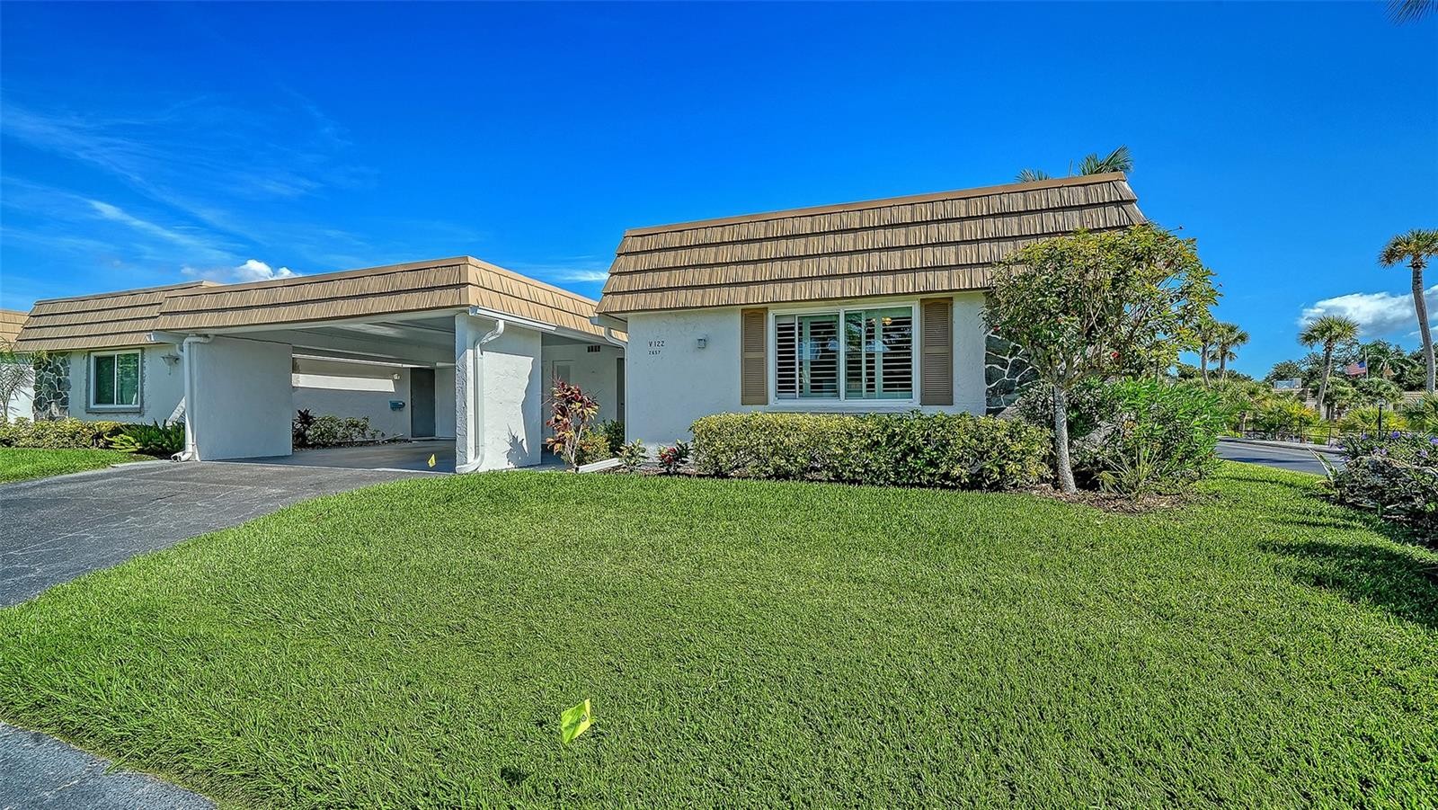 2657 RIVERBLUFF PKWY #V122