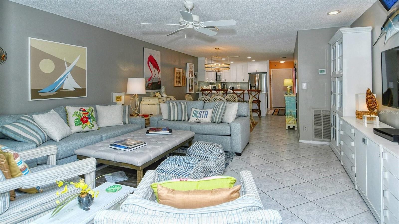 1255 E PEPPERTREE DR #101