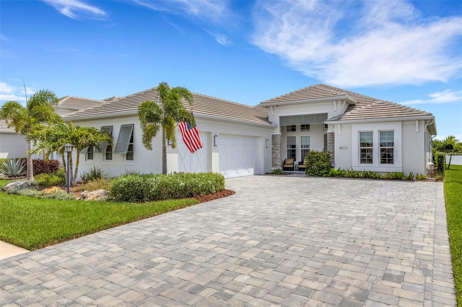 8023 WATERBEND TRL