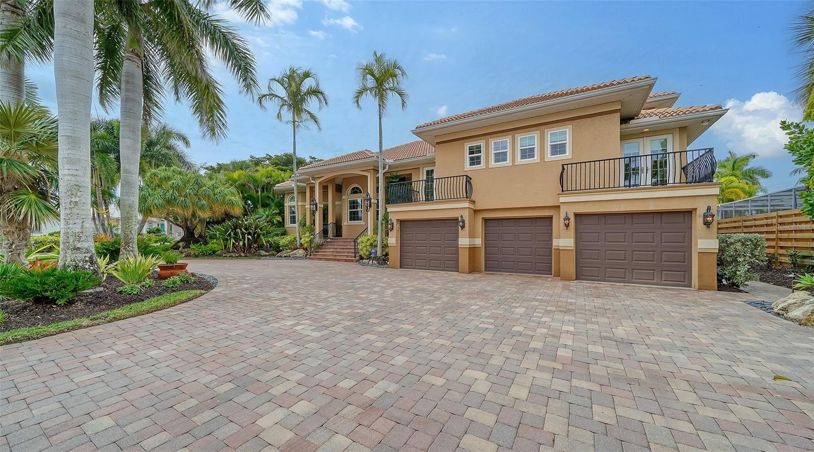 850 SIESTA KEY CIR