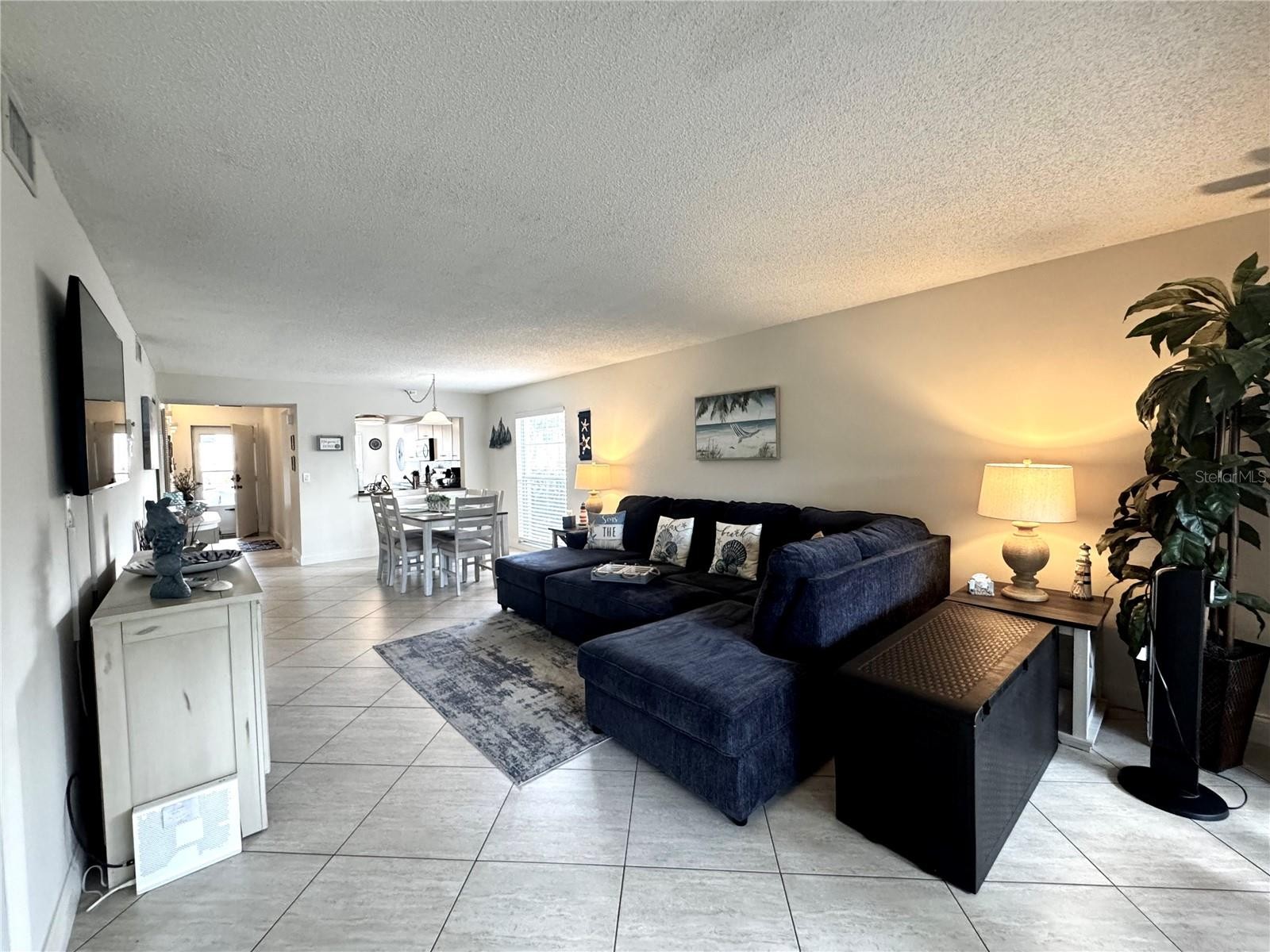 4377 LONGMEADOW #7