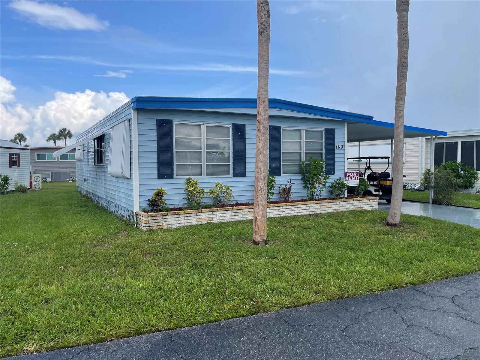 214 SPANISH LAKES DR