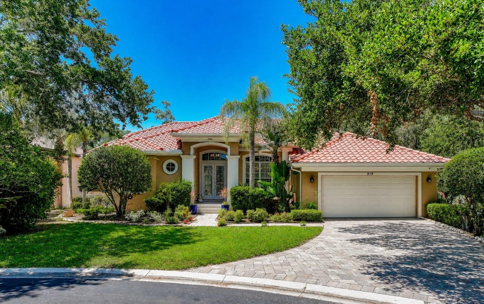 919 TRANQUILITY CIR