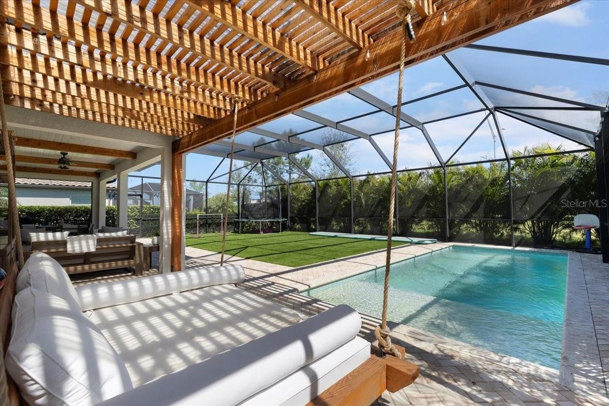 2017 WOODLEAF HAMMOCK CT