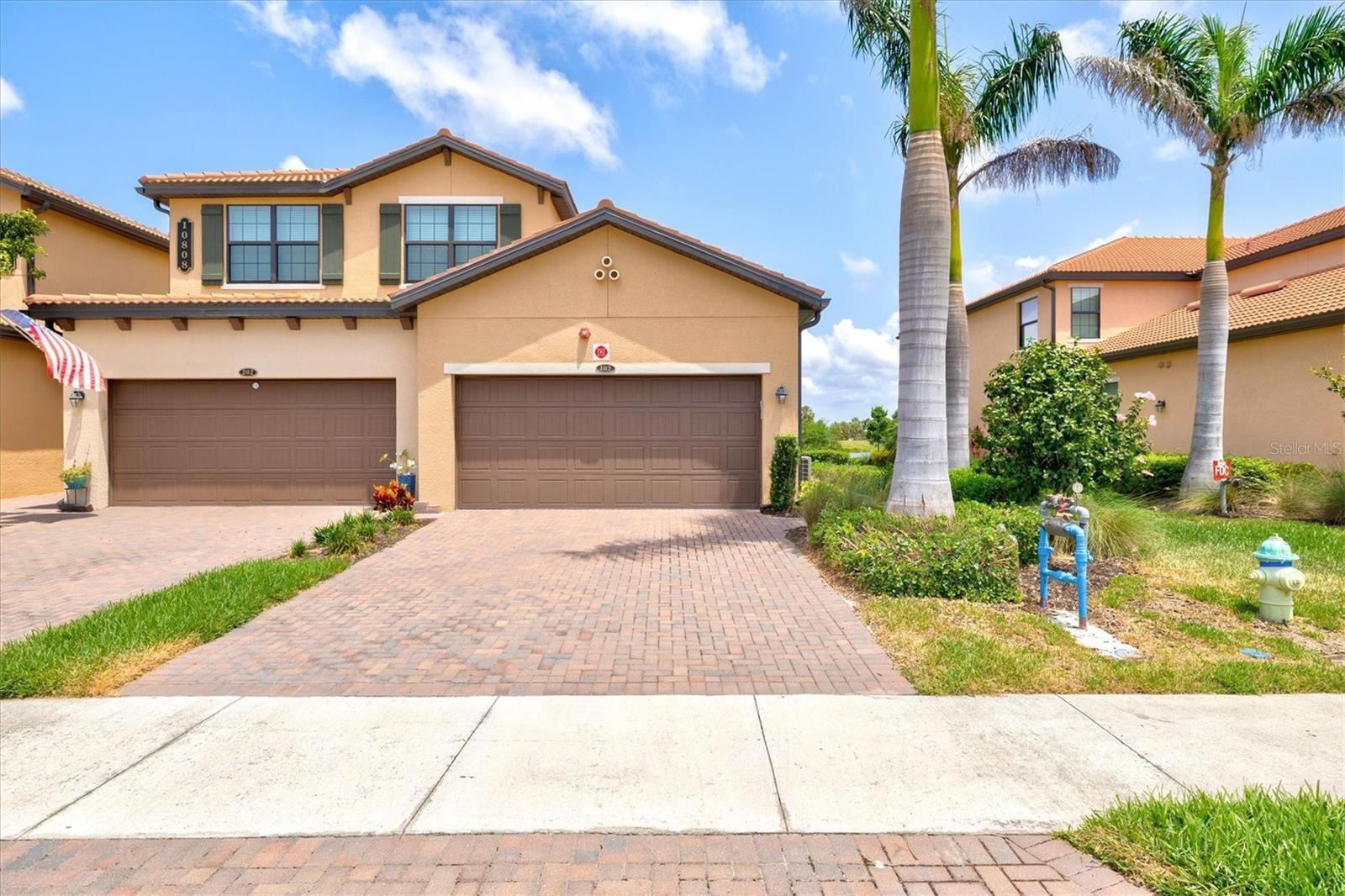 10808 TARFLOWER DR #102