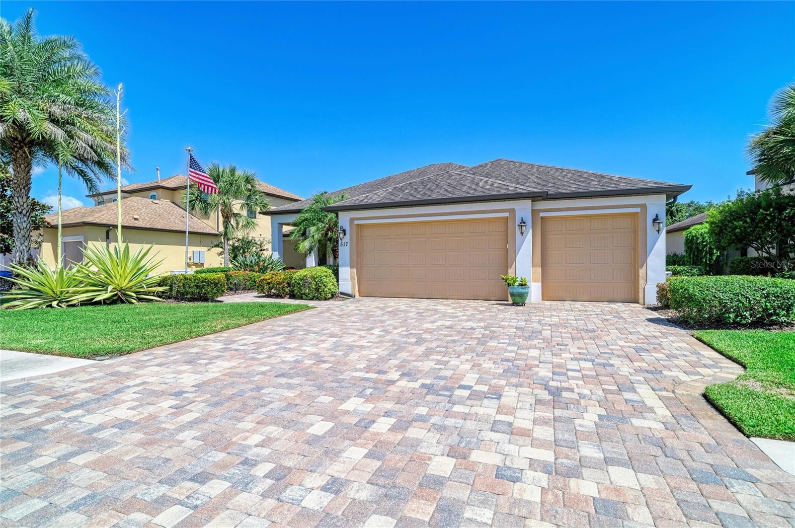 517 CHANTILLY TRL