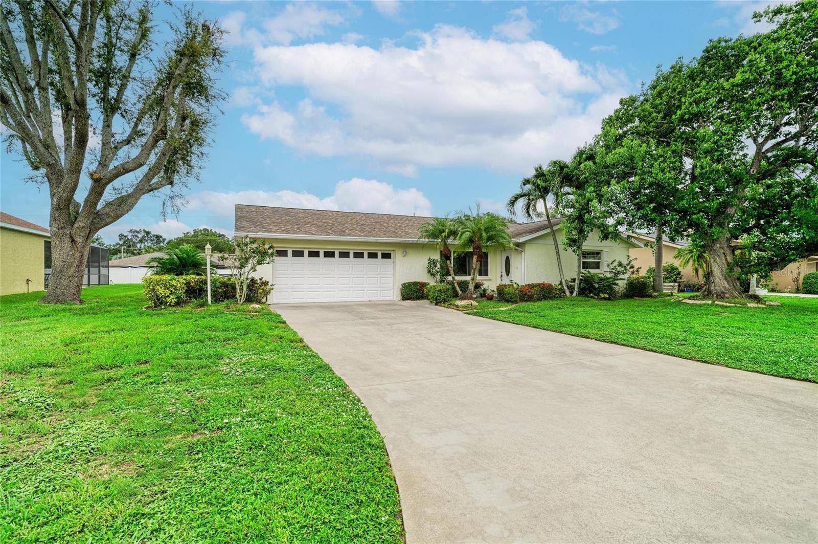 4723 PALM AIRE CIR
