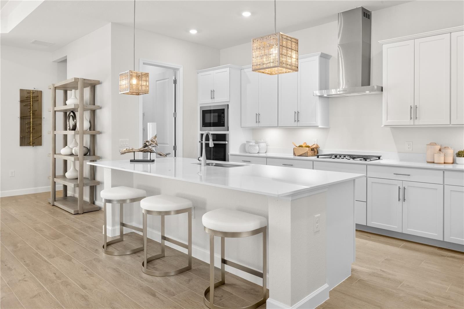 7133 INLET ISLES CT