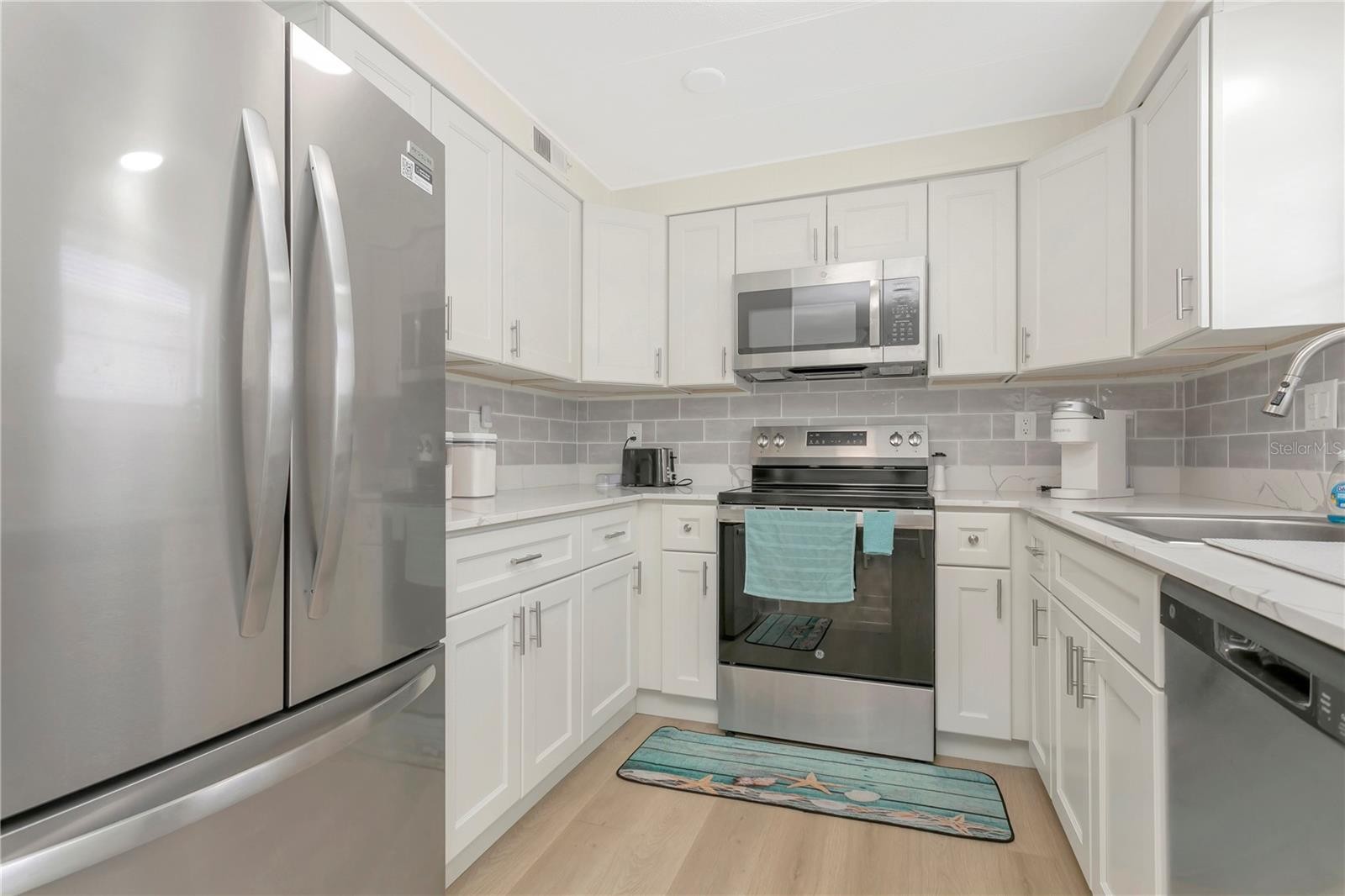 115 WHITE OAK WAY