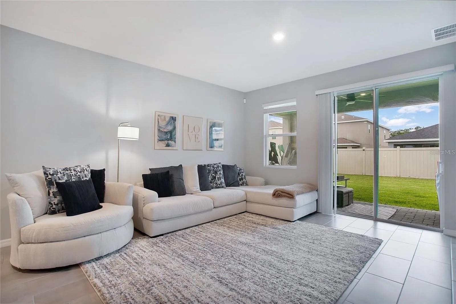 5511 BUNGALOW GROVE CT