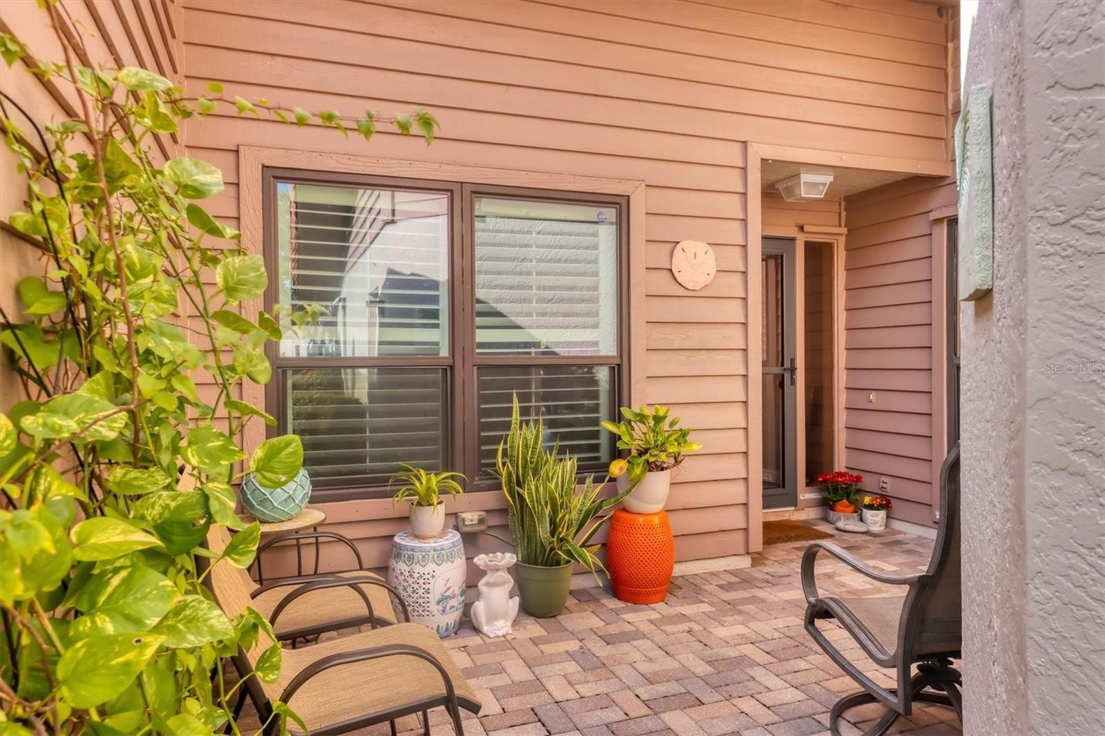 3861 WILSHIRE CIR W #115