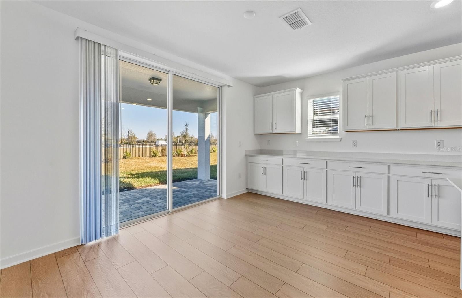 11350 MEADOW RIVER WAY