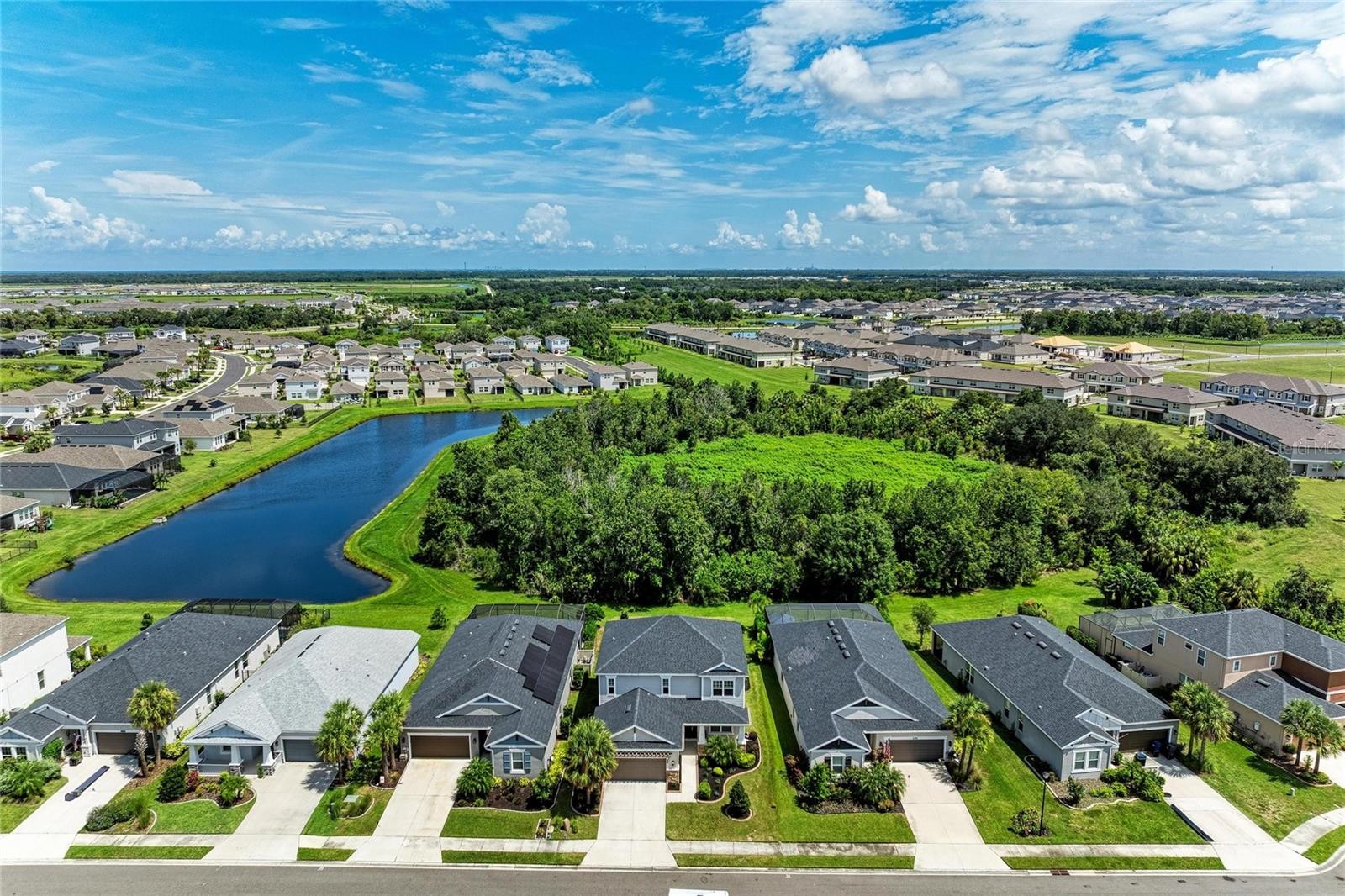 6332 LAURELCREST GLN