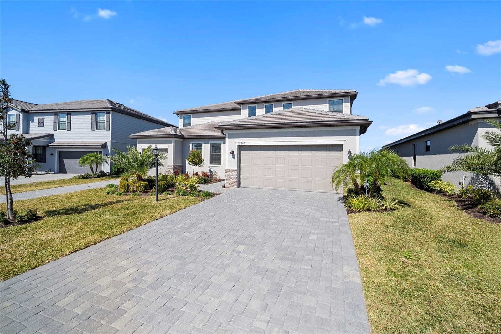 15449 WHITE LINEN DR