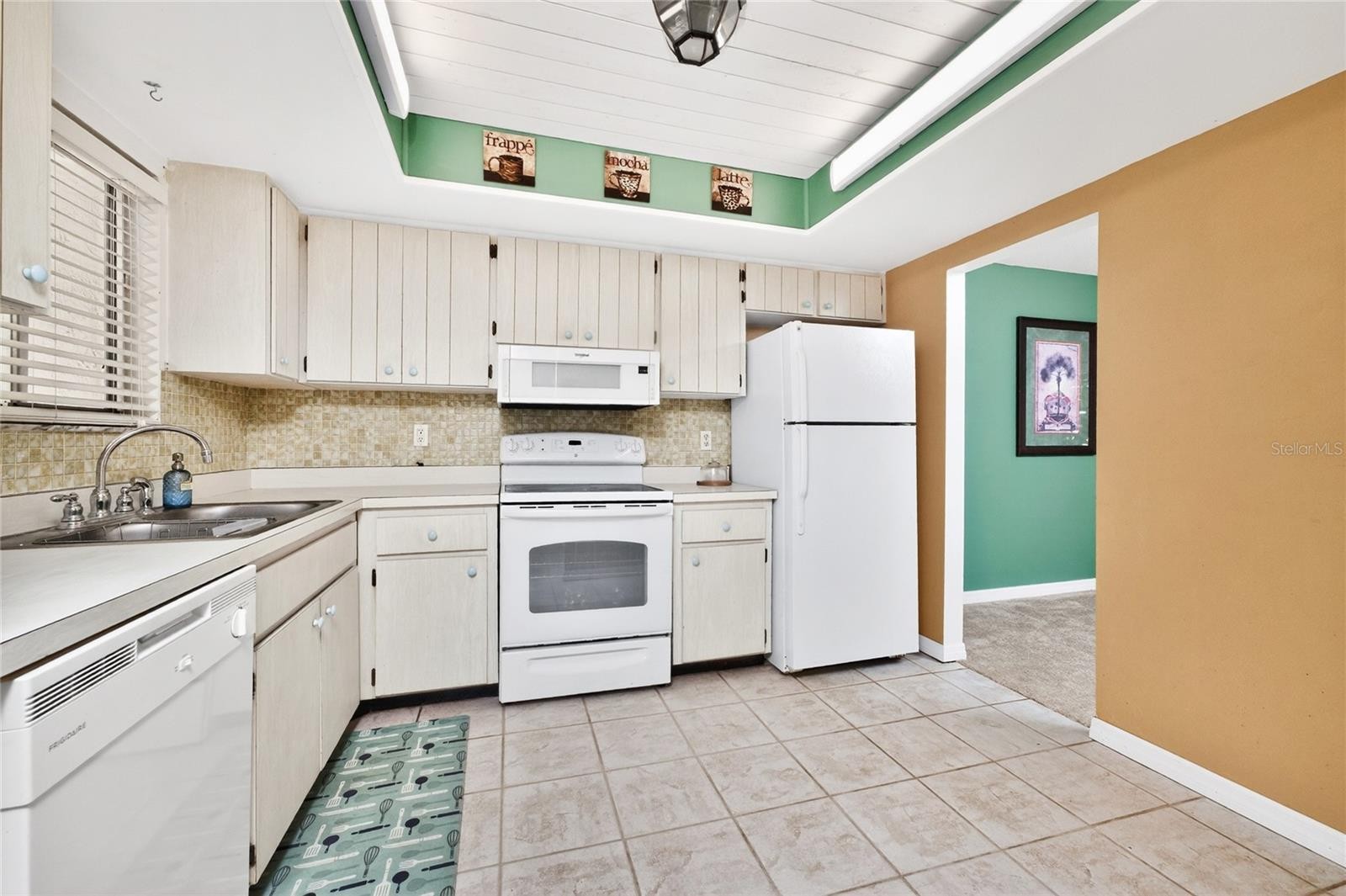 3972 OVERLOOK BND #28