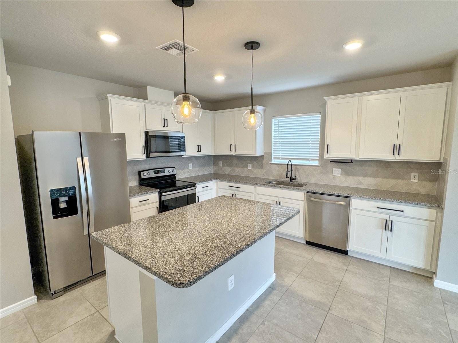 8308 REEFBAY CV