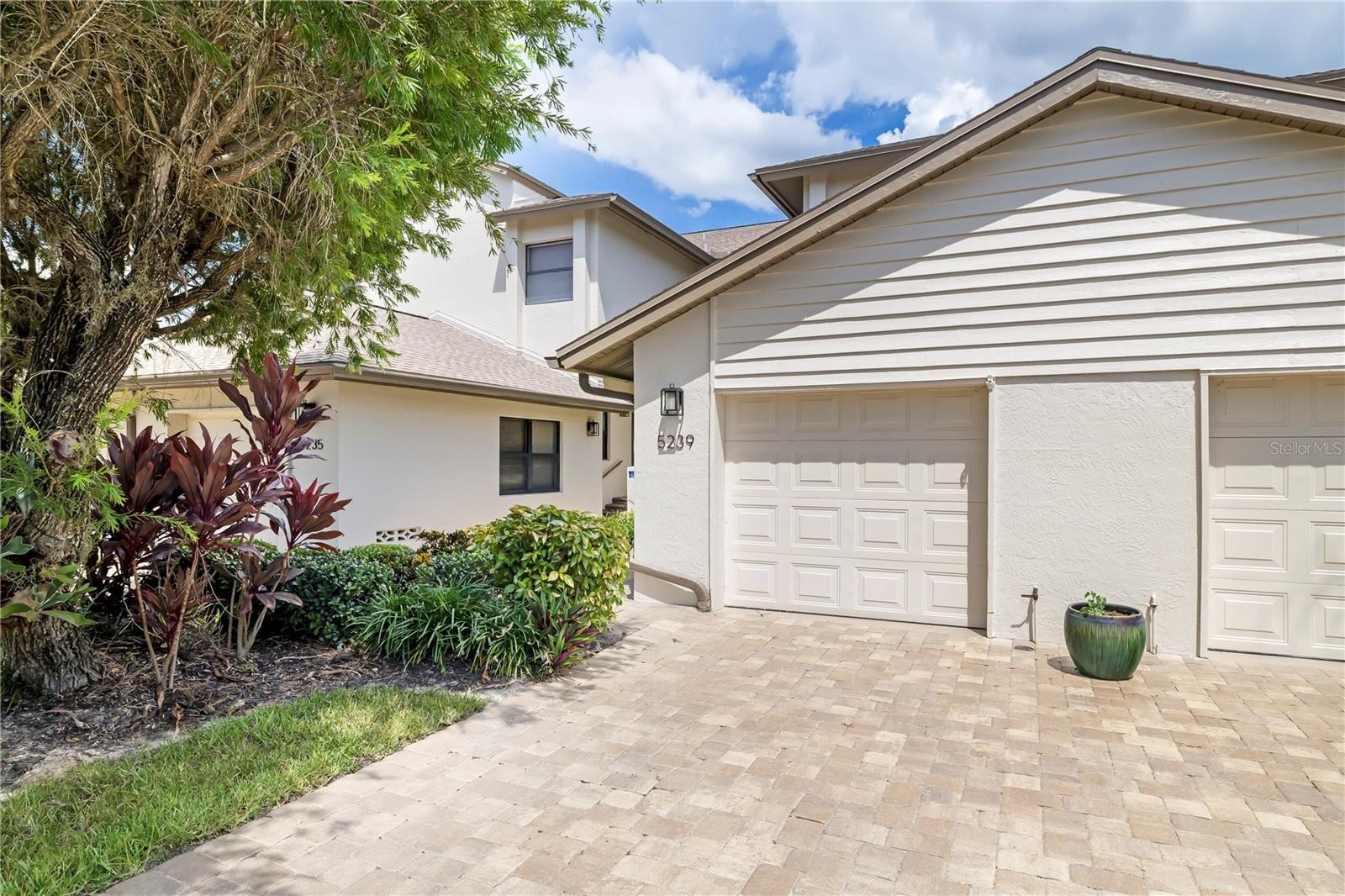 5239 HERON WAY #102