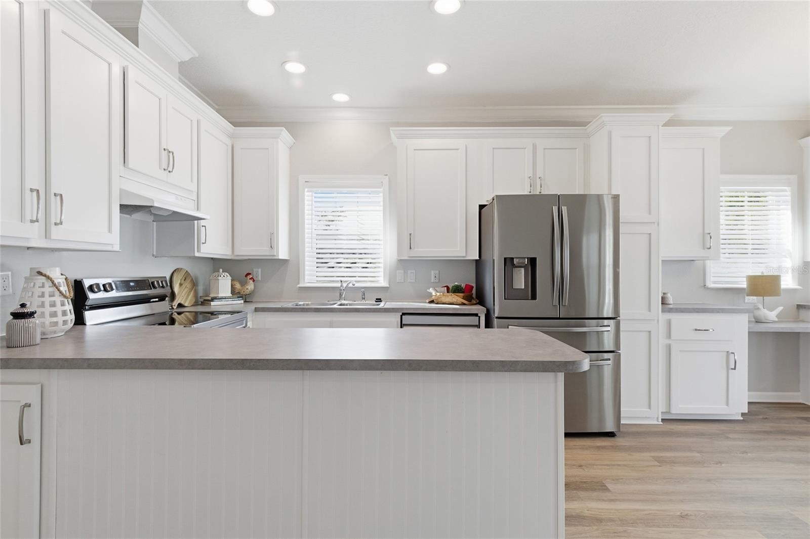 571 ORIENTAL POPPY DR