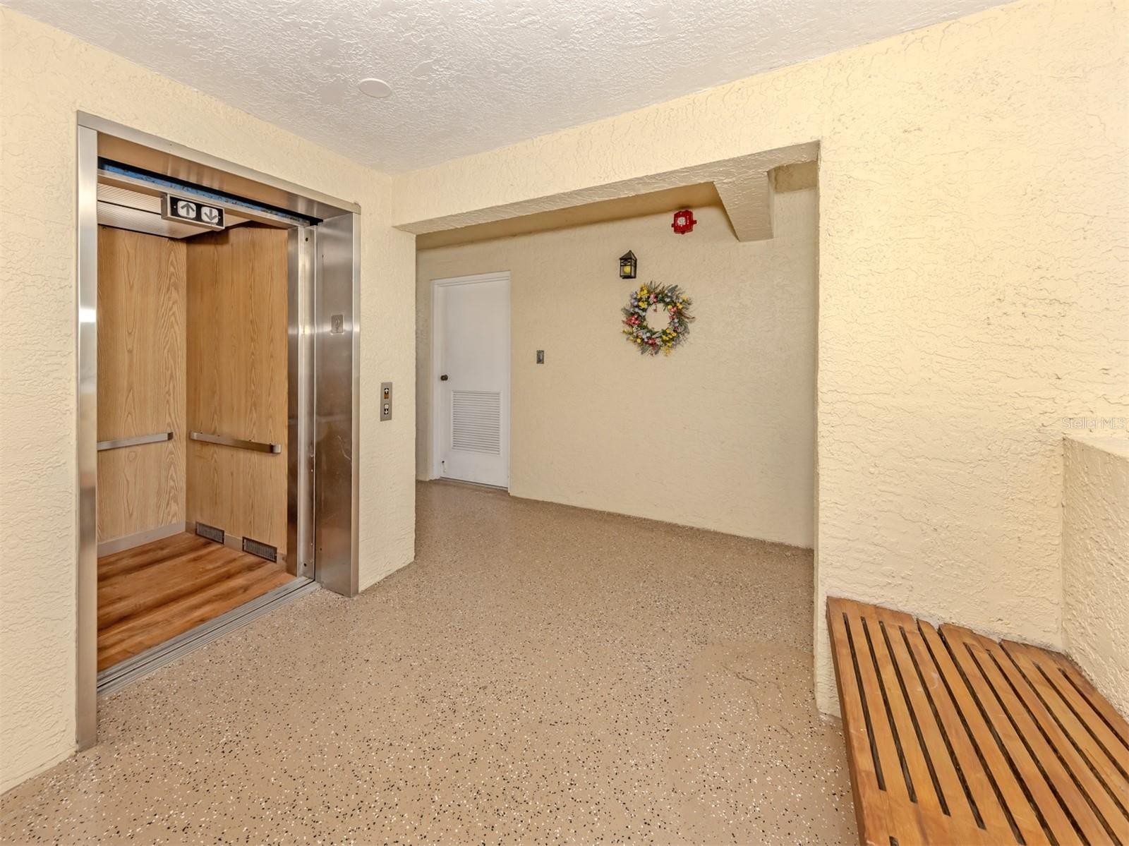 925 WEXFORD BLVD BLVD