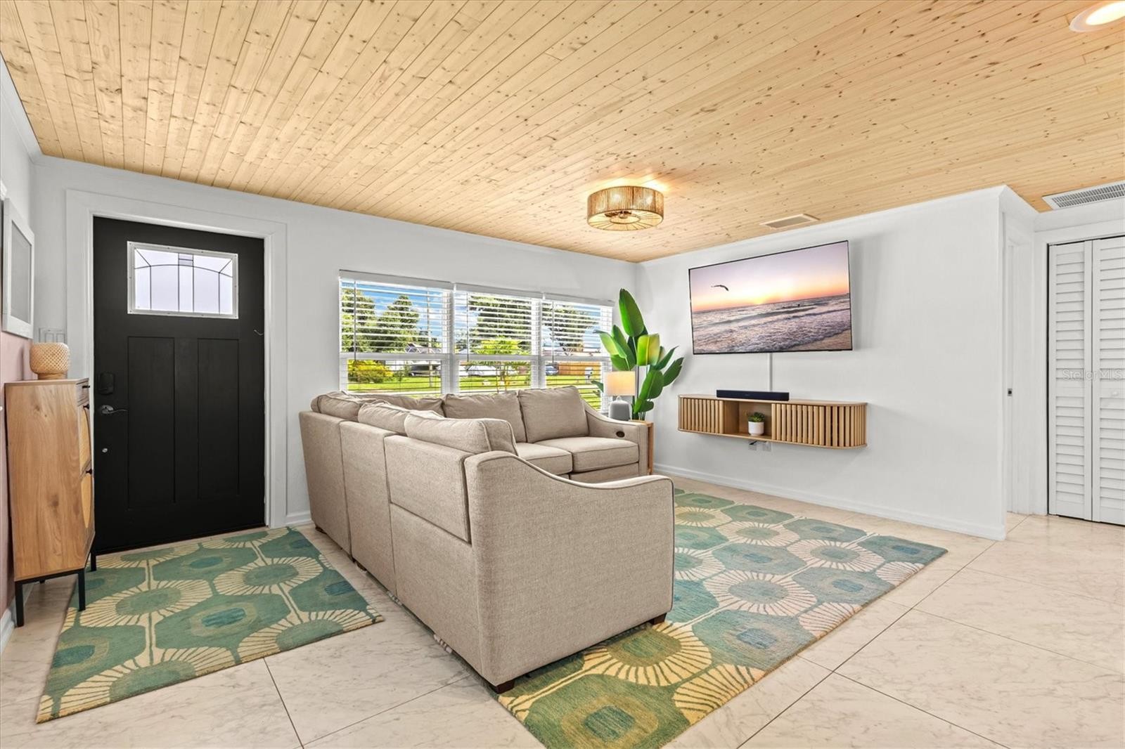 315 AZALEA RD