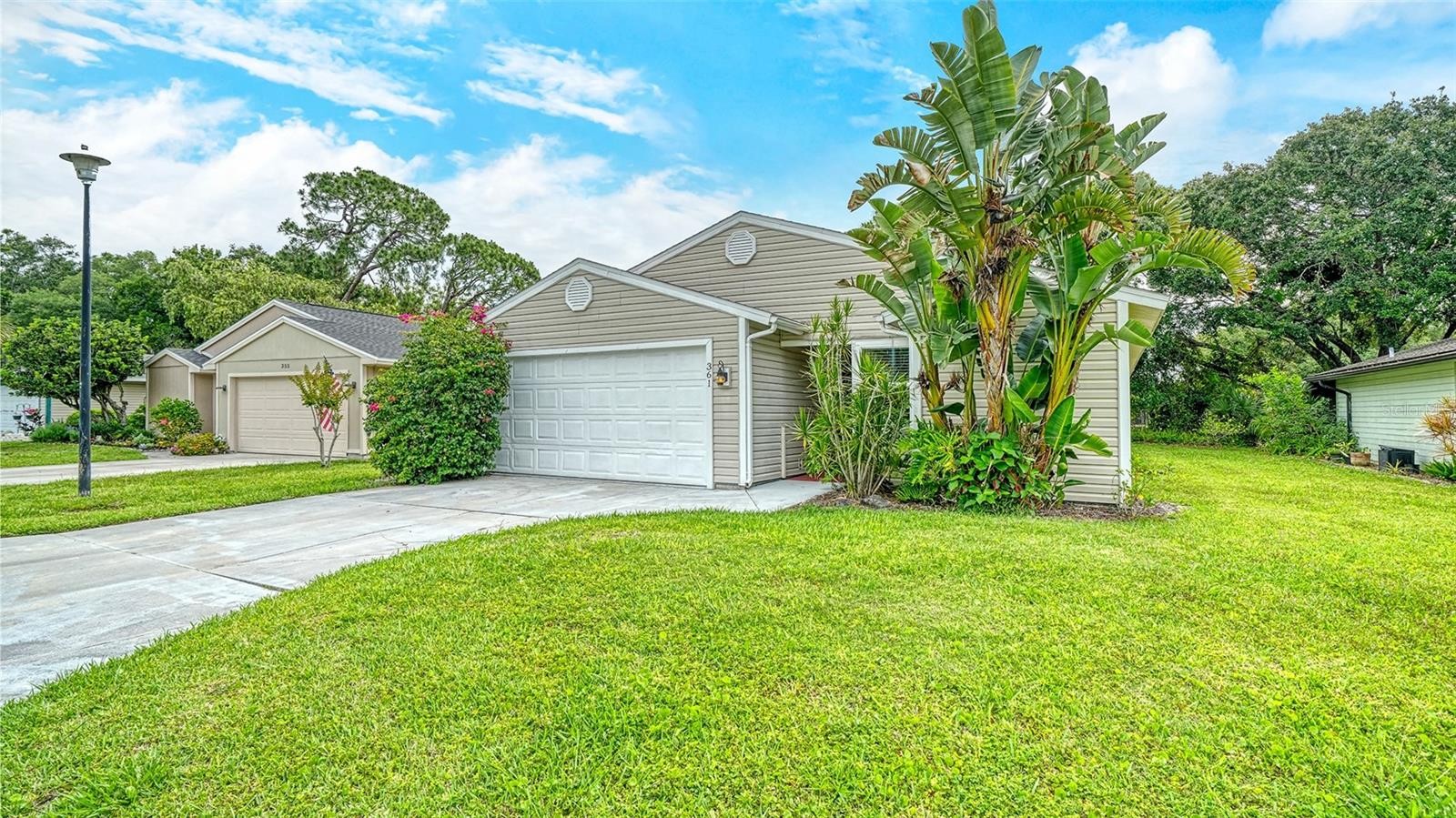 361 BEARDED OAKS CIR