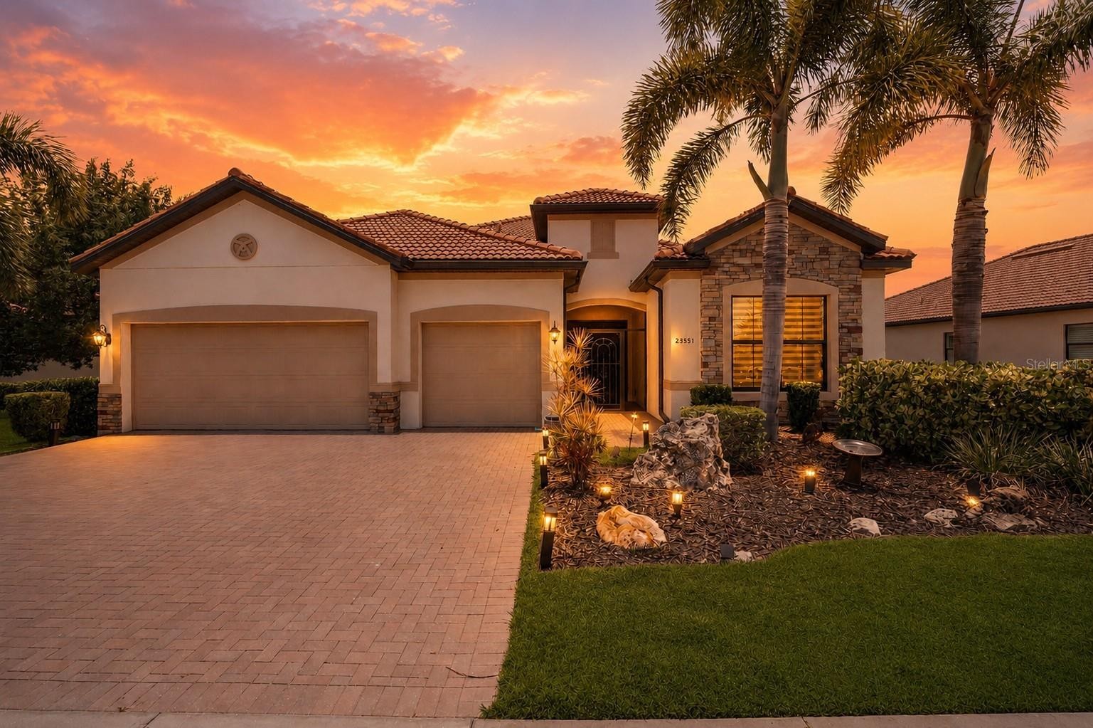 23551 WAVERLY CIR