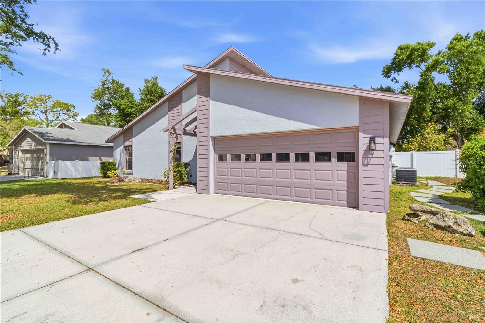 3605 SHADY BROOK LN