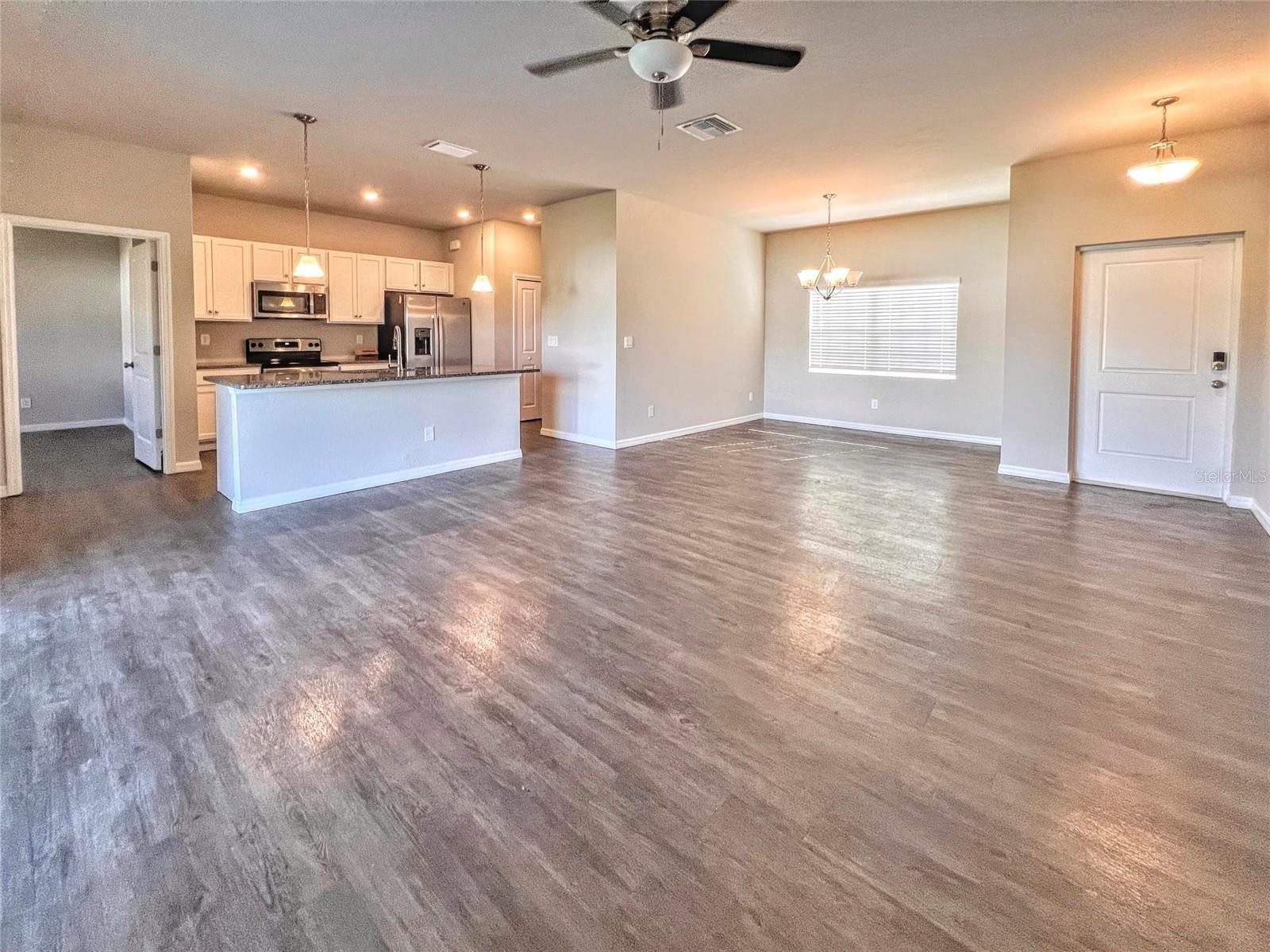 2166 CARPENTER LN