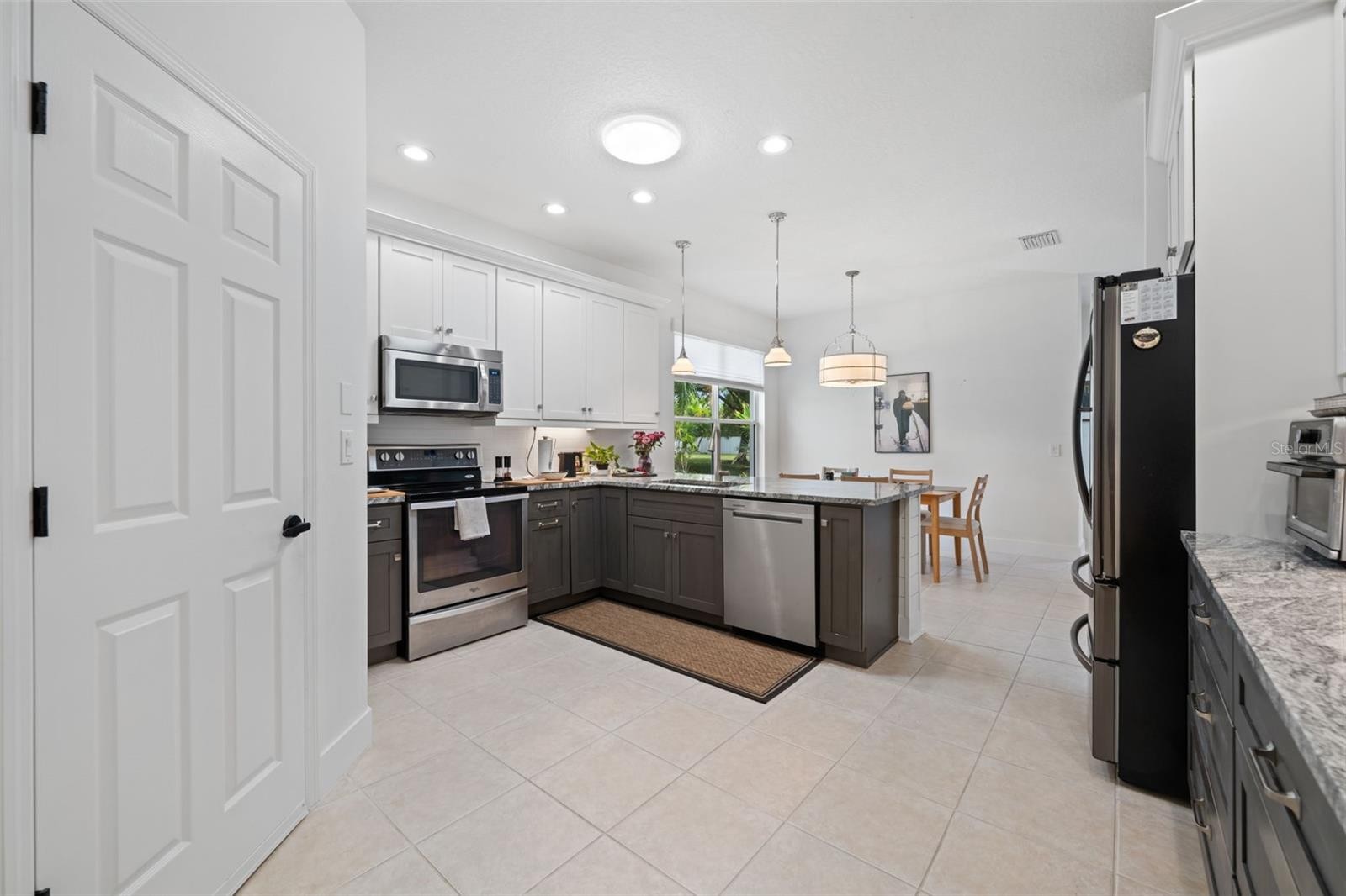 1595 PINYON PINE DR