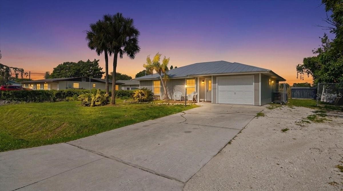 4321 3RD AVE W