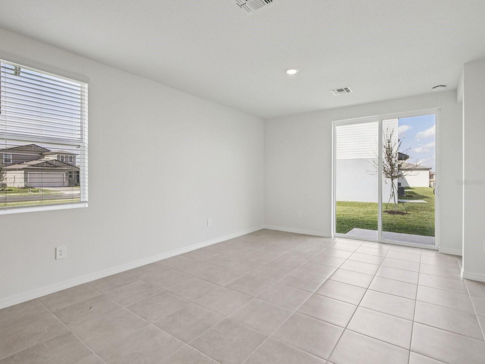 356 LAZY SHORE DR