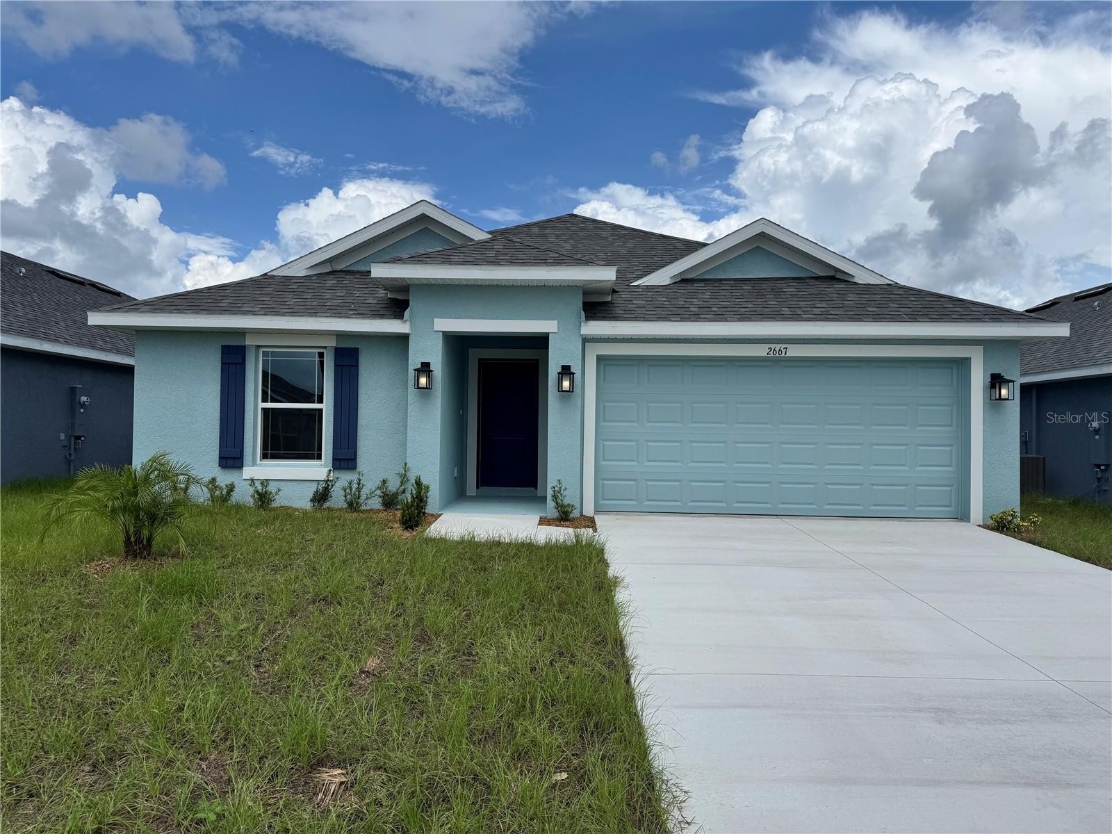 2667 AVERLAND LOOP
