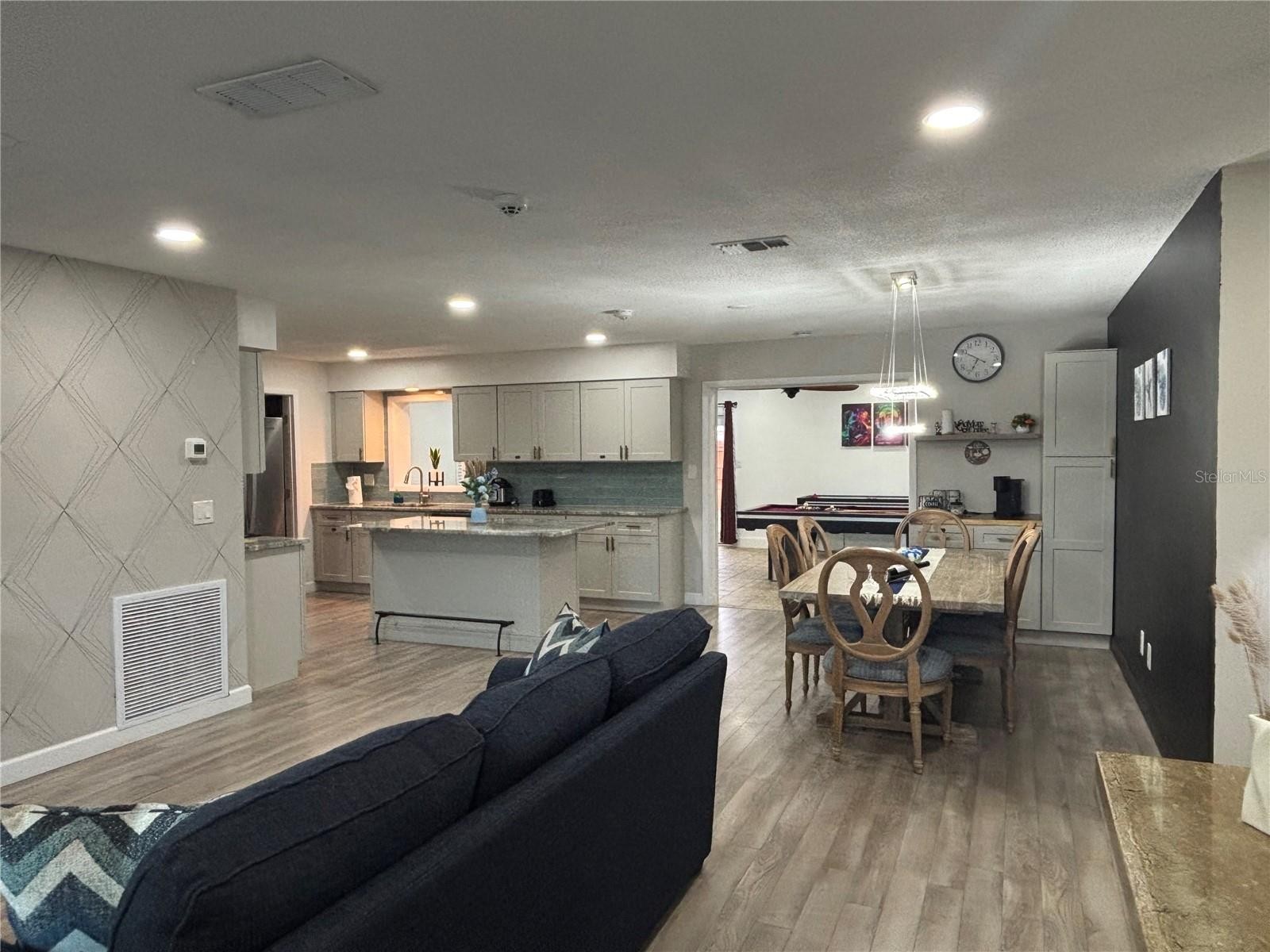 2802 22ND AVE W