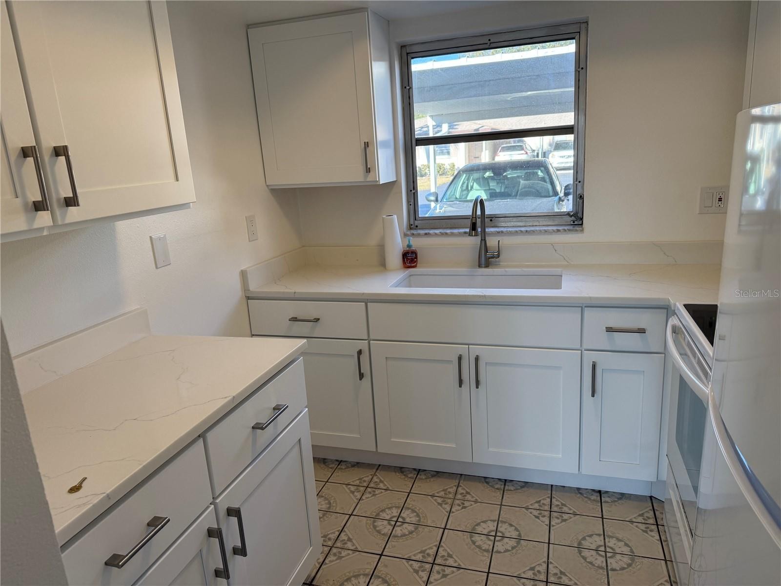 2826 SWIFTON DR #114