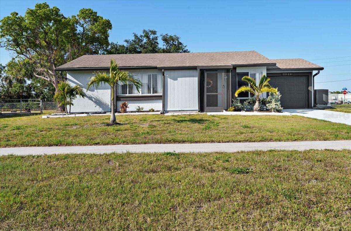5520 KENWOOD DR