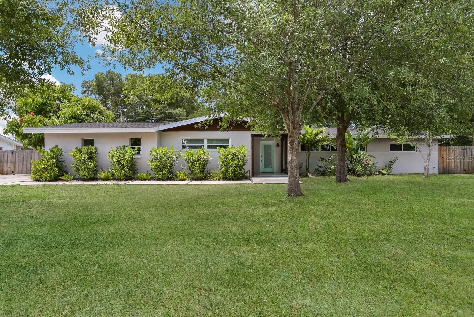 5720 ISANDA PL