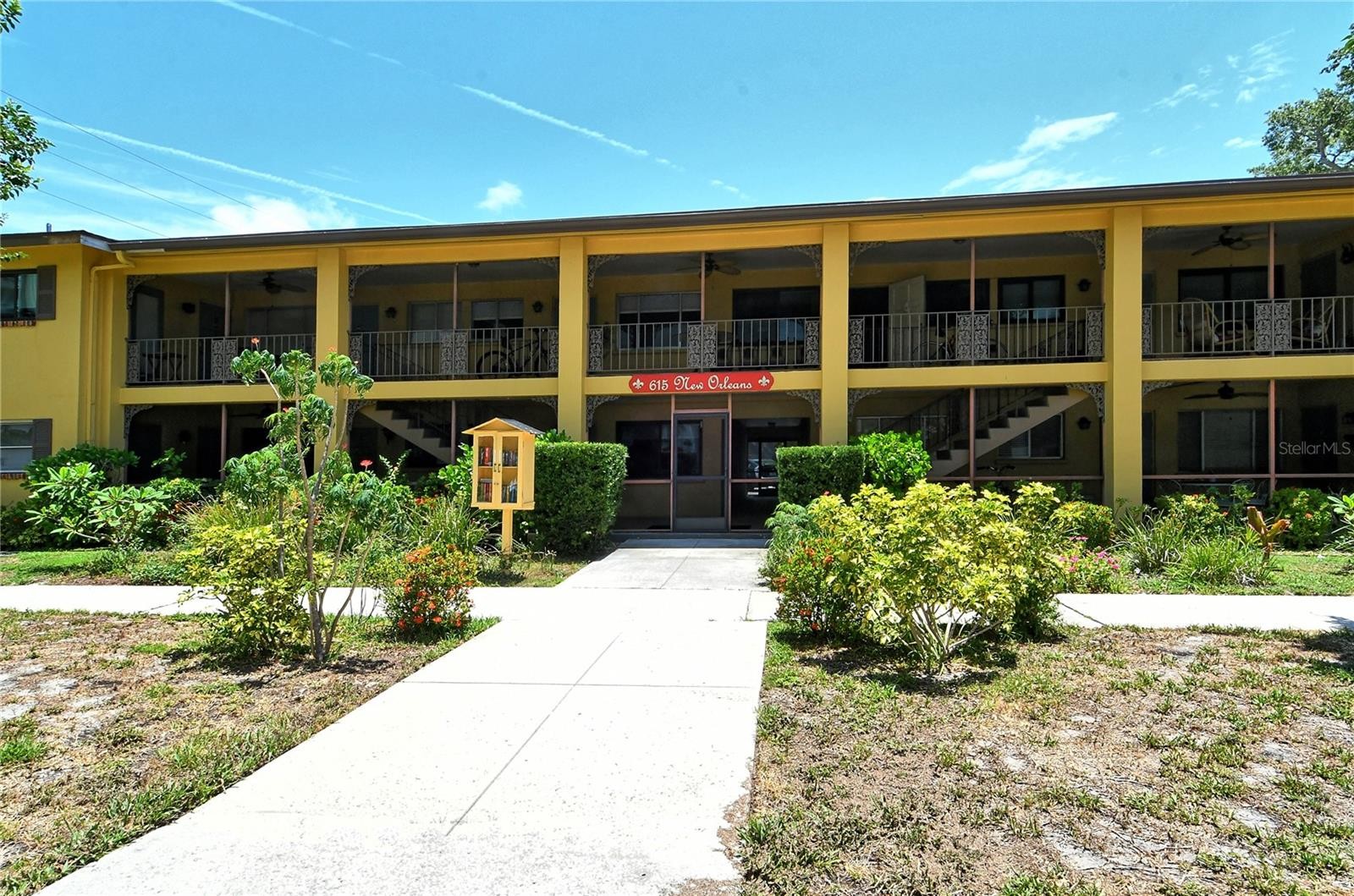 615 S PALM AVE #11