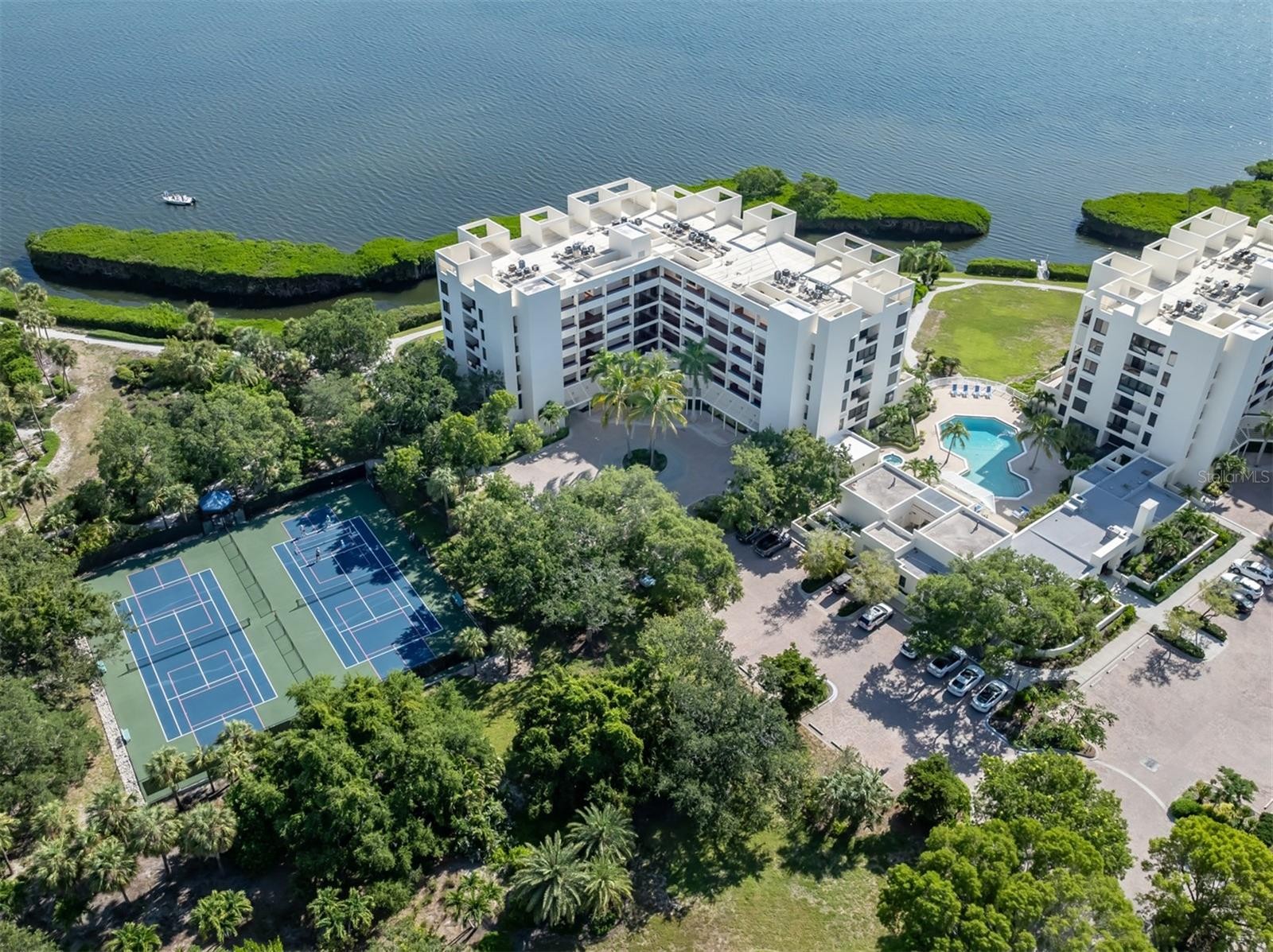 2020 Harbourside Dr #424 Longboat Key Florida 34228