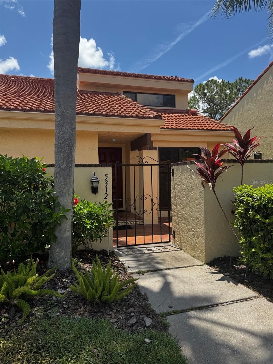 5312 HUNTINGWOOD CT #39