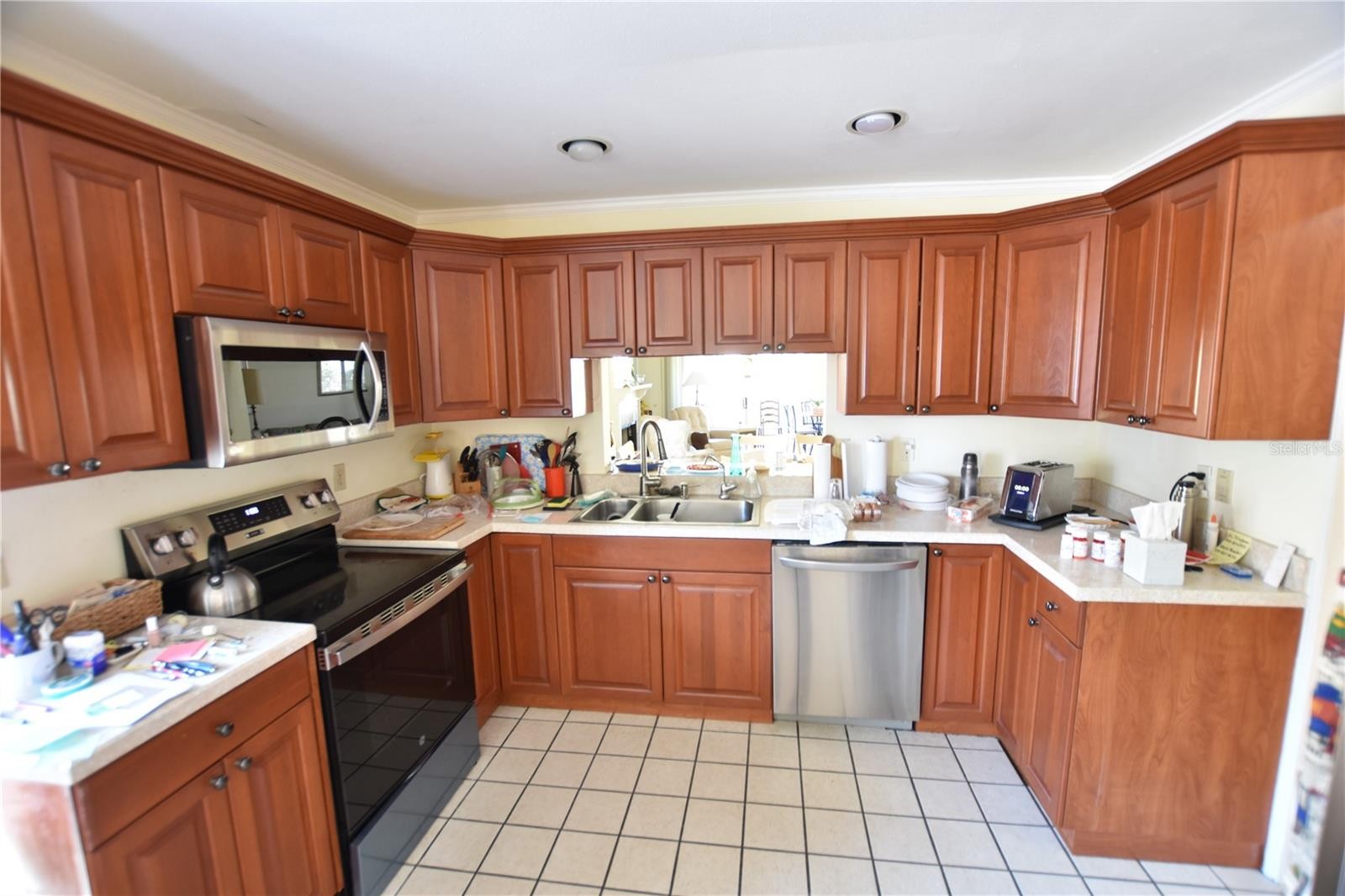 5526 CHANTECLAIRE #31