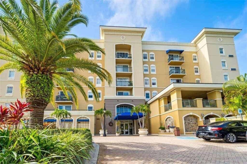 1064 N TAMIAMI TRL #1304