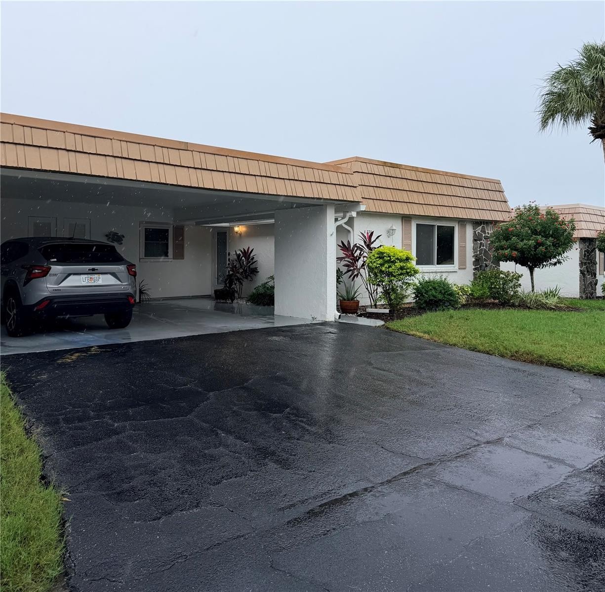 2320 AQUABLUFF PL #V274