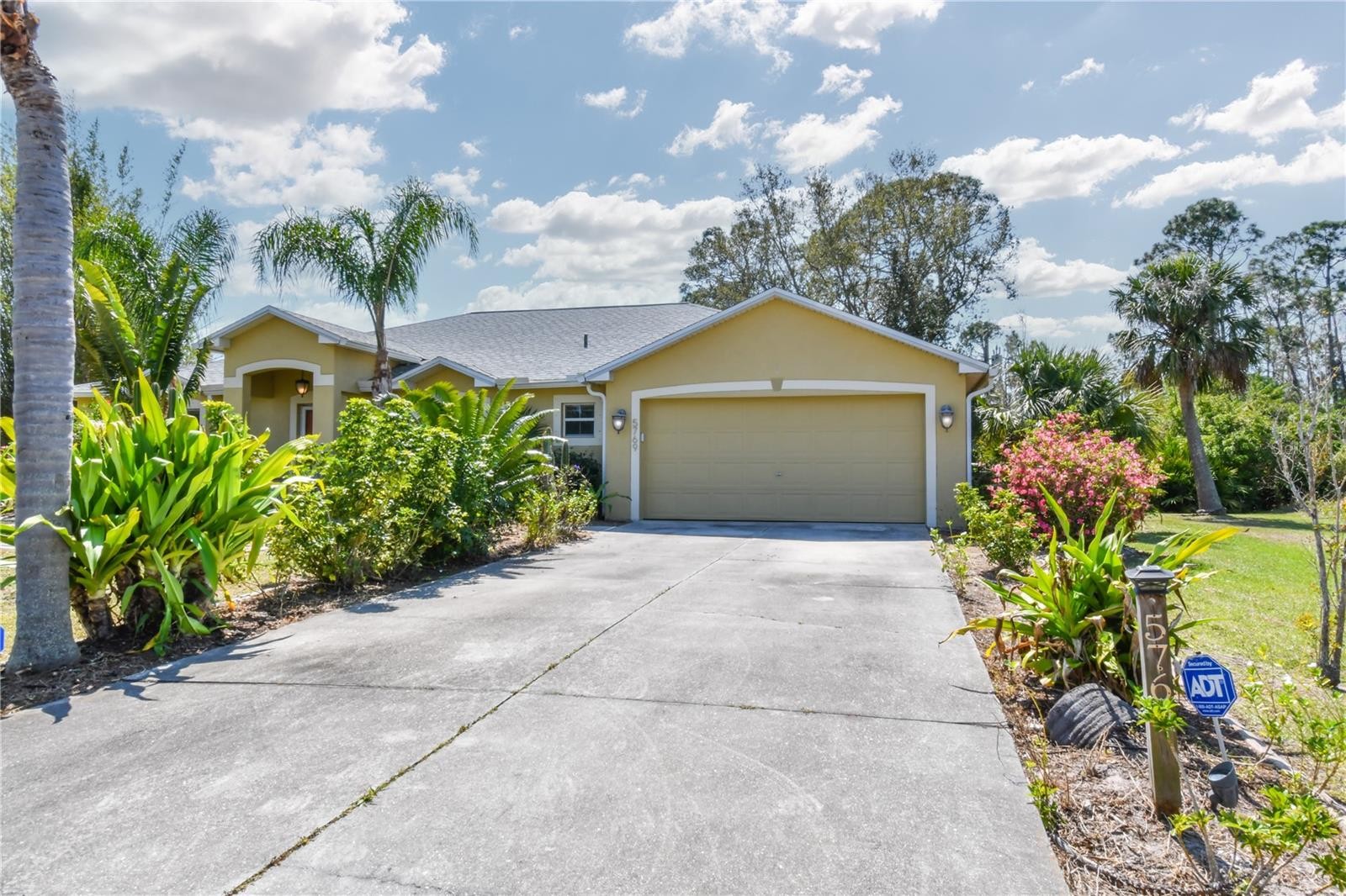 5769 E PRICE BLVD