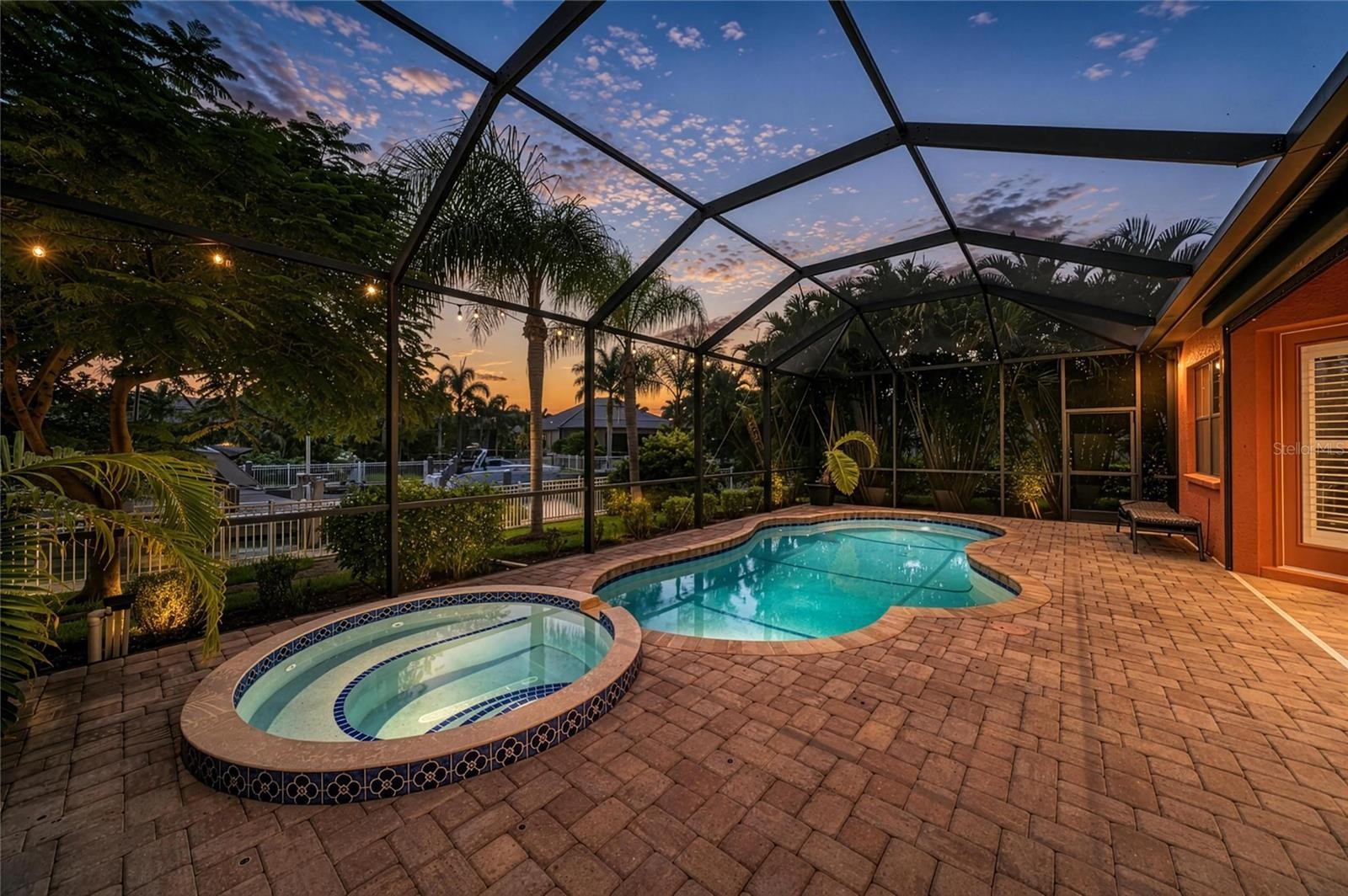 545 MAST DR
