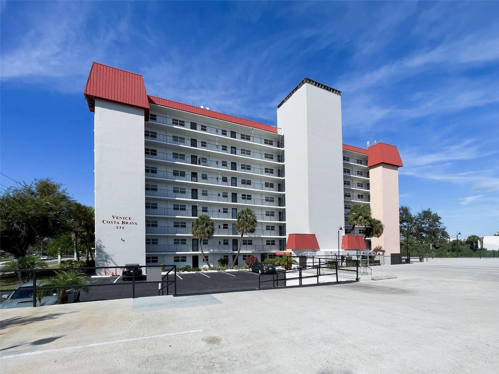 232 SAINT AUGUSTINE AVE #704