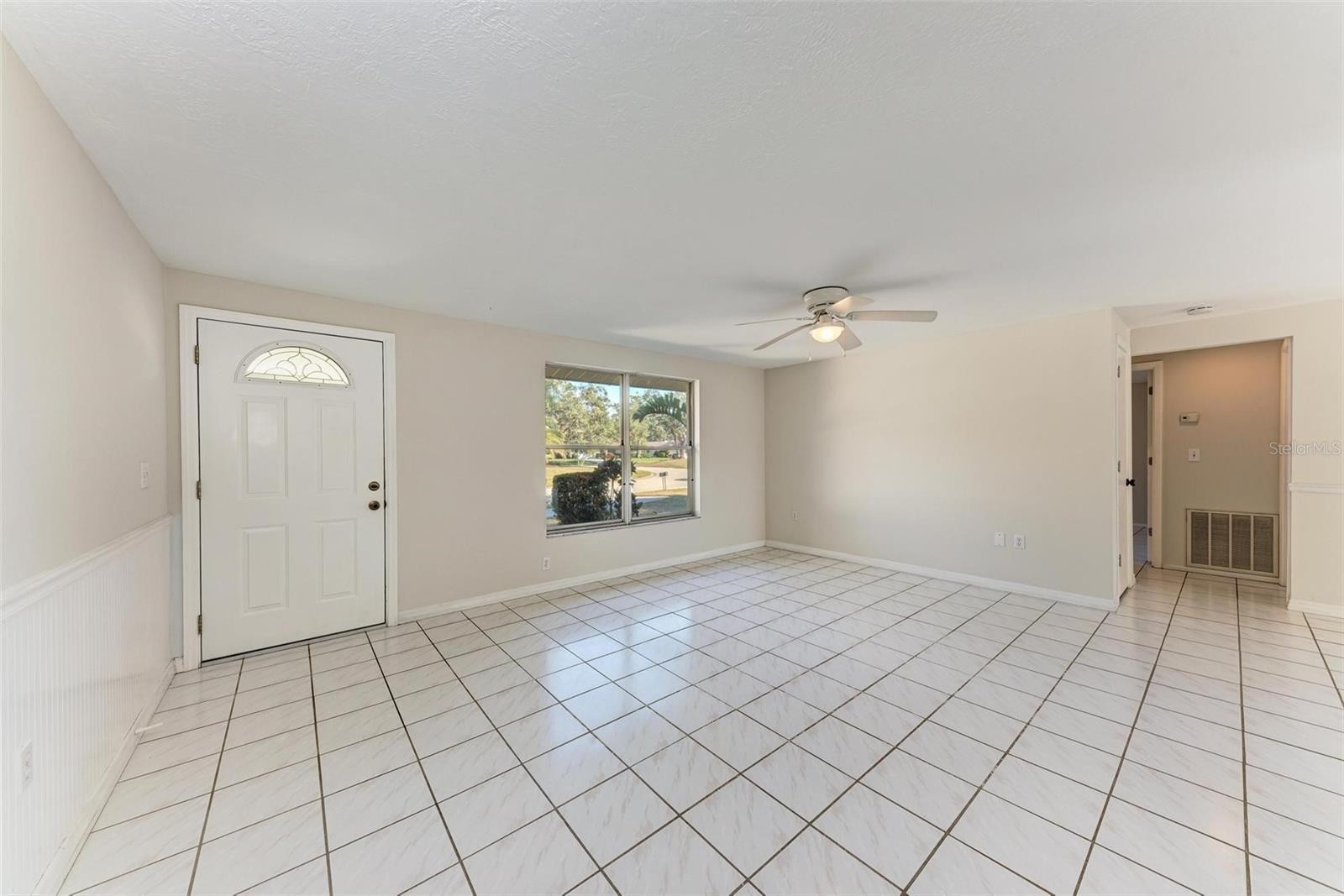 8004 ESTATES DR