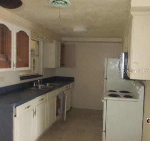 3024 WILLIAMSBURG ST