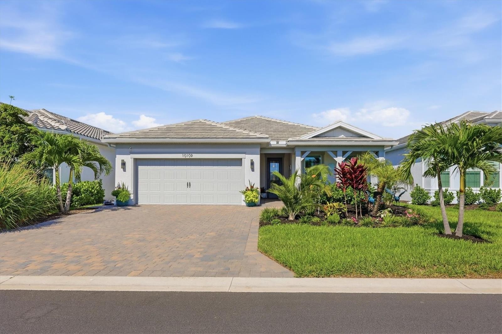10109 BEACHWALK DR
