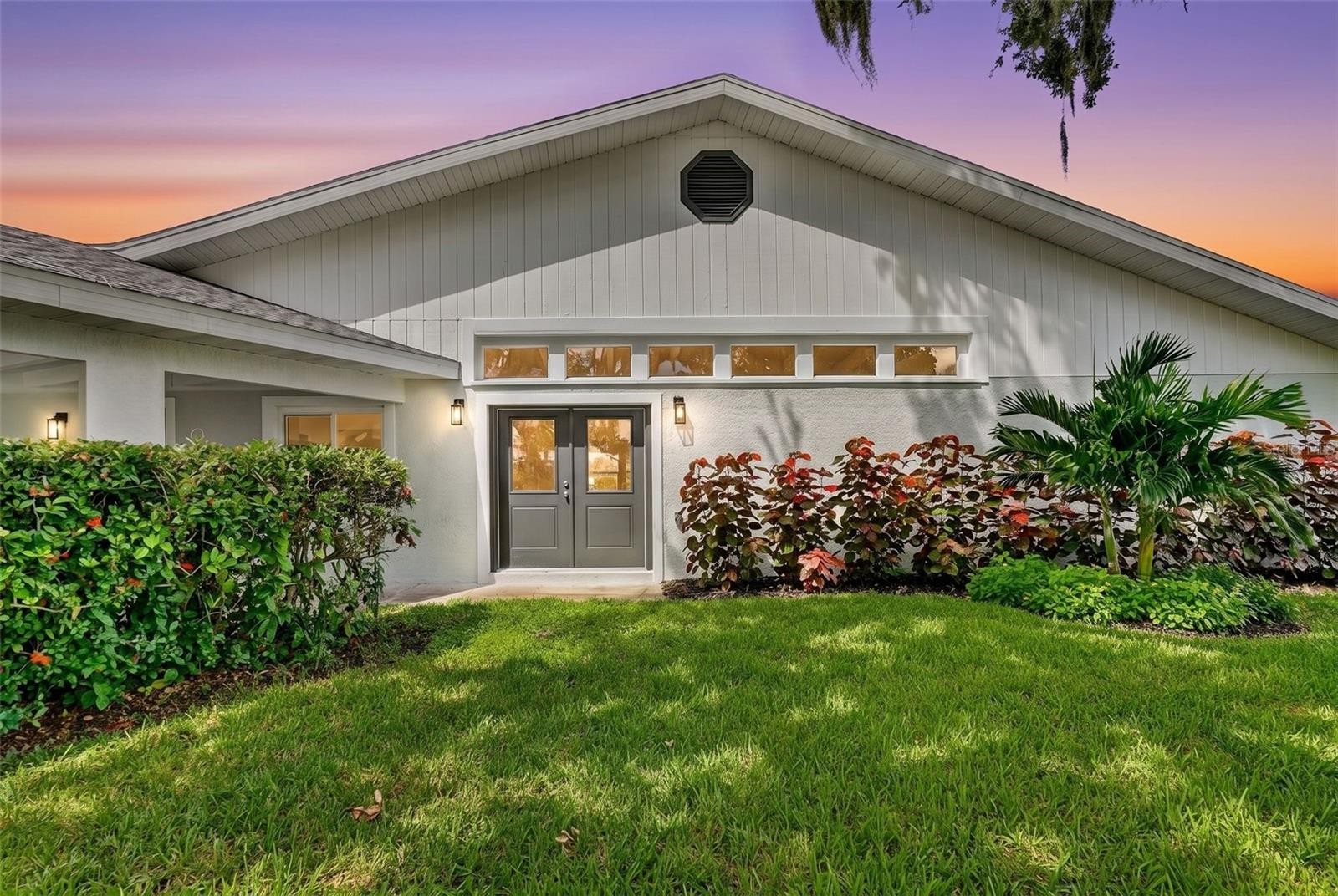 341 SHORE DR