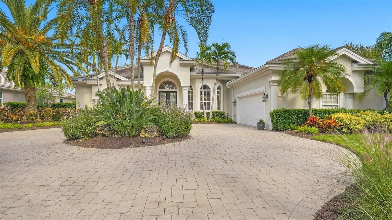 7325 CHATSWORTH CT